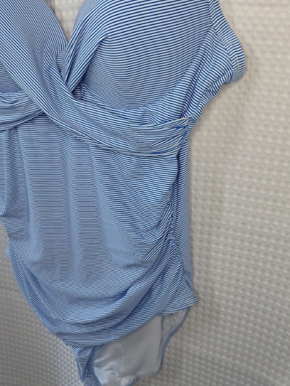 NIPTUCK blue and white striped, twist-front one-piece swimsuit, SZ 10 Cup C/D - Picture 7 of 9